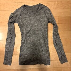 Lululemon Swiftly Long Sleeve sz 4